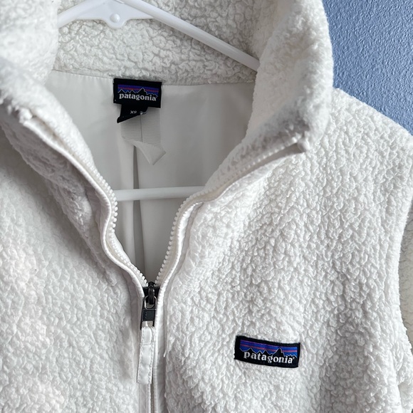 Women’s Patagonia Jacket - Picture 3 of 4